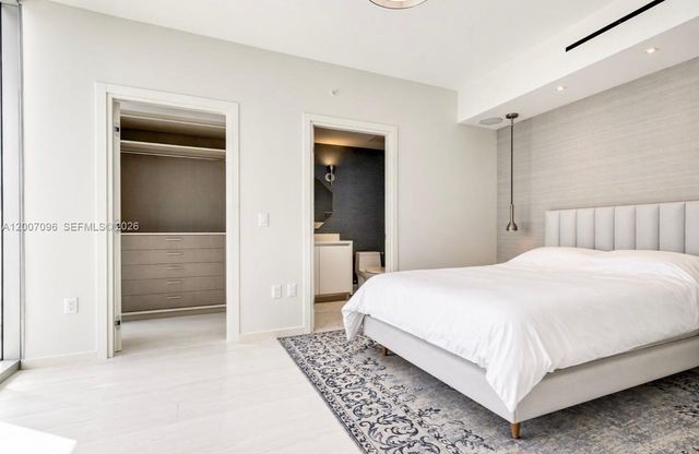 1 Collins Ave 606, Miami Beach, FL 33139
