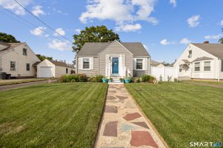 23 Rowe Street, East Haven, CT 06512