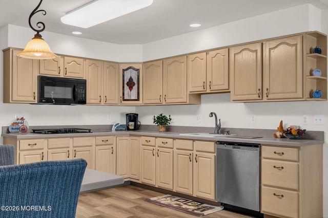 220 Mizzen Avenue, Manahawkin, NJ 08050