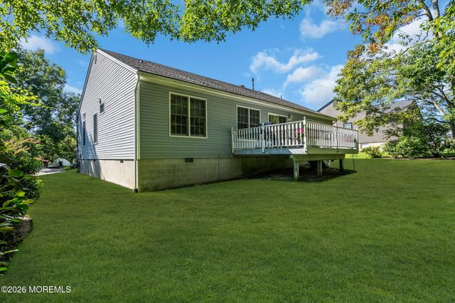 220 Mizzen Avenue, Manahawkin, NJ 08050