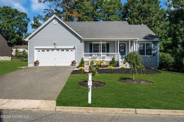 220 Mizzen Avenue, Manahawkin, NJ 08050