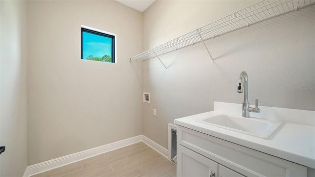 345 POTENZA LOOP, Nokomis, FL 34275
