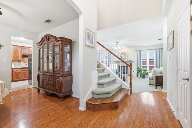 2321 Bear Run Road, Arlington, TX 76001