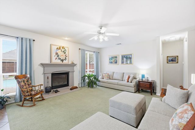 2321 Bear Run Road, Arlington, TX 76001