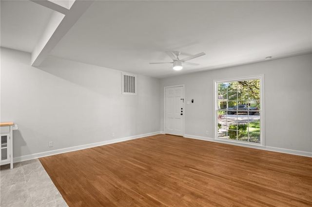 1201 Norwood RD B, Austin, TX 78722