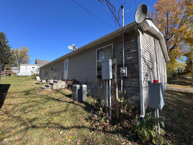 112 S Cross Street, Waveland, IN 47989