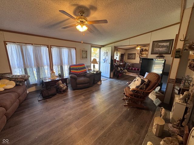 112 S Cross Street, Waveland, IN 47989