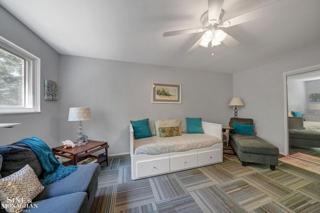 20852 Wildwood Drive, Harper Woods, MI 48225