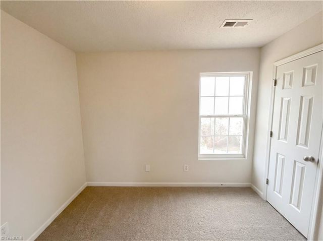 1942 Briar Run Drive, Greensboro, NC 27405