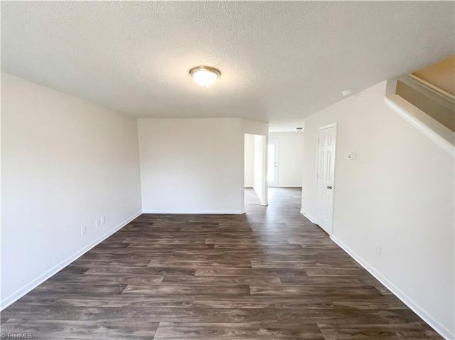 1942 Briar Run Drive, Greensboro, NC 27405