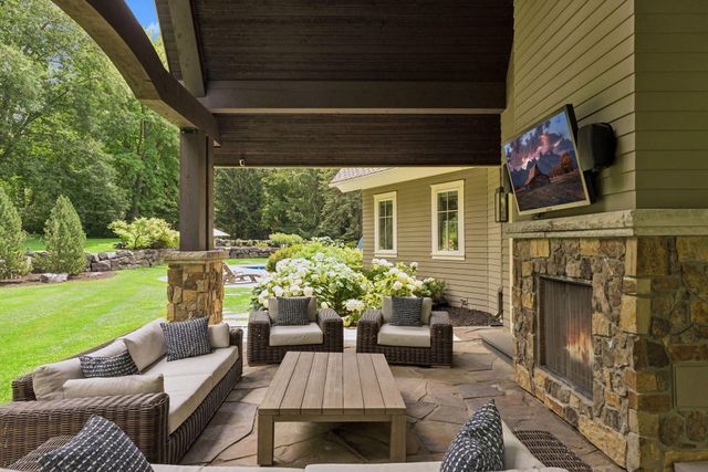 19540 Iteri Avenue, Lakeville, MN 55044