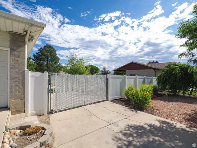 2684 W TONI LEE ST, West Jordan, UT 84088
