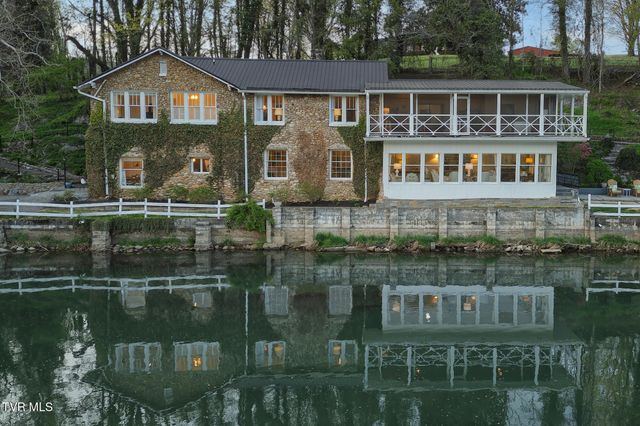 1910 Riverside Road, Bristol, TN 37620