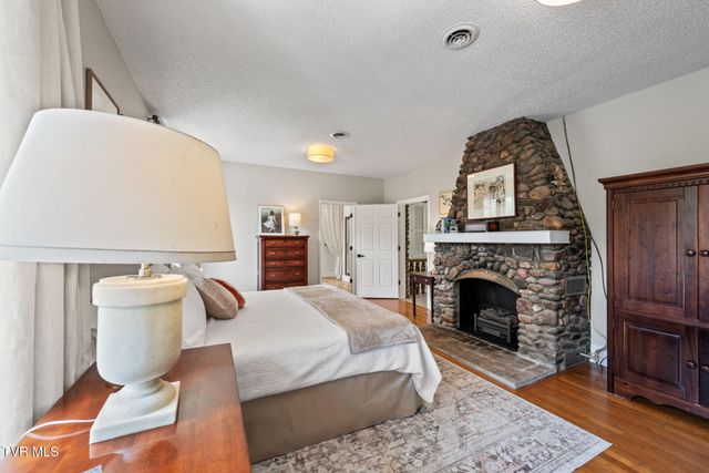 1910 Riverside Road, Bristol, TN 37620