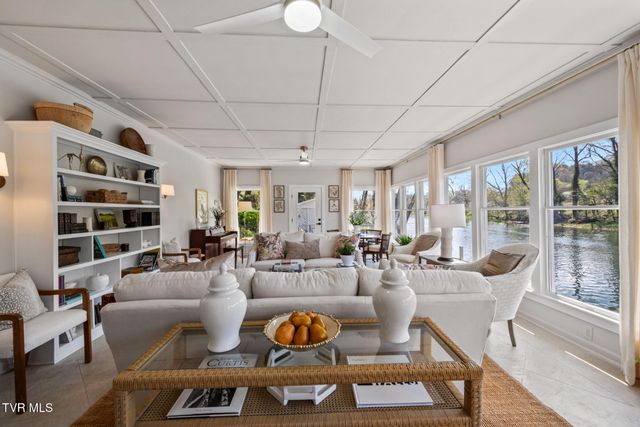 1910 Riverside Road, Bristol, TN 37620