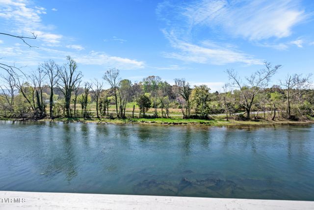 1910 Riverside Road, Bristol, TN 37620