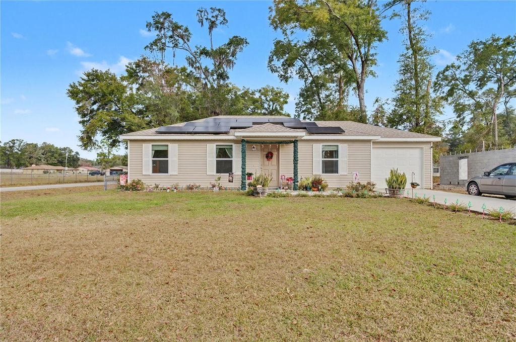 Image 11 of property listing at 5697 NW 57 STREET, Ocala, FL 34482