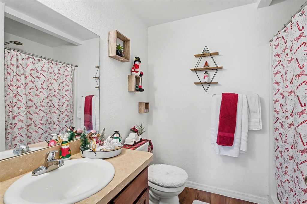 Image 15 of property listing at 5697 NW 57 STREET, Ocala, FL 34482