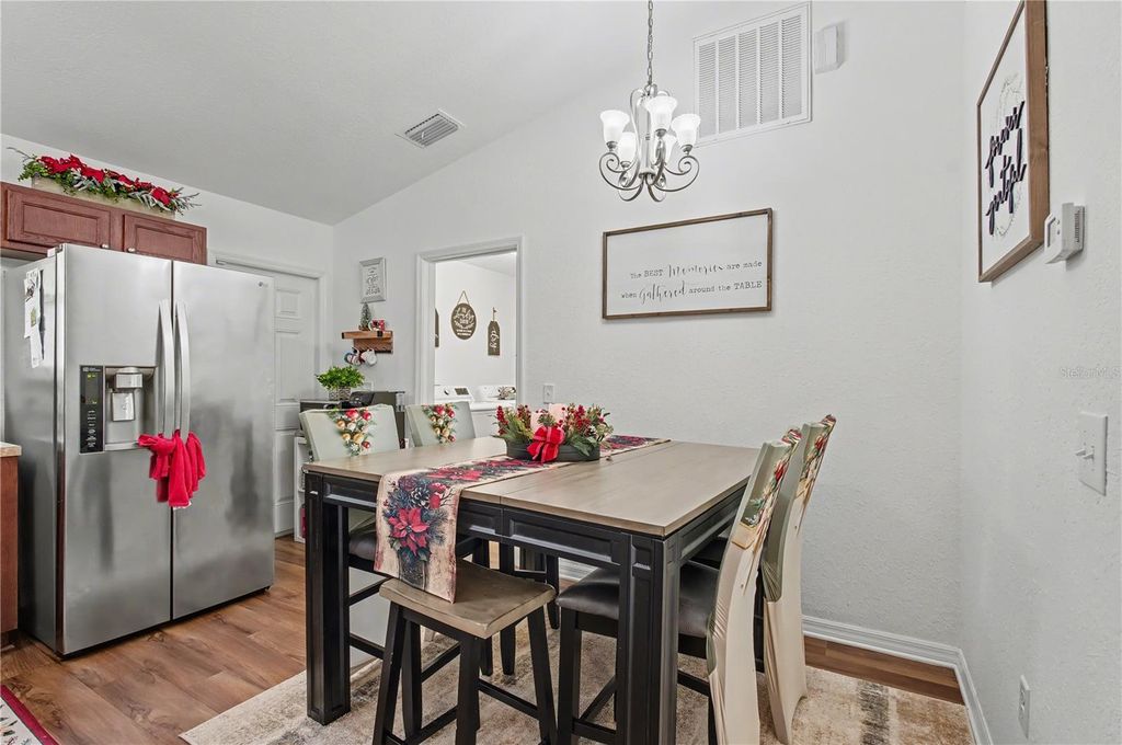 Image 5 of property listing at 5697 NW 57 STREET, Ocala, FL 34482