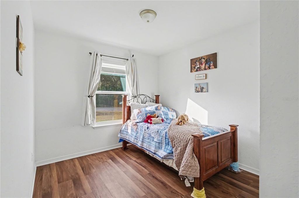 Image 8 of property listing at 5697 NW 57 STREET, Ocala, FL 34482