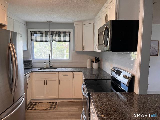 37 Hartman Avenue, East Haven, CT 06512