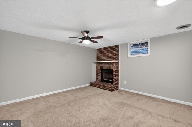 14434 FOUR CHIMNEY DR, Centreville, VA 20120