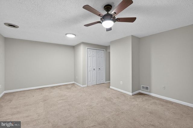 14434 FOUR CHIMNEY DR, Centreville, VA 20120