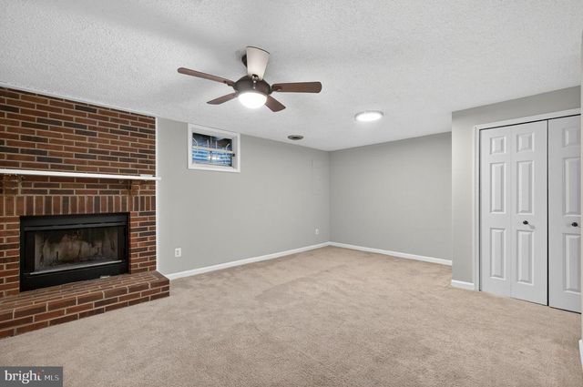 14434 FOUR CHIMNEY DR, Centreville, VA 20120