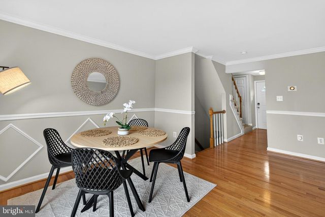 14434 FOUR CHIMNEY DR, Centreville, VA 20120