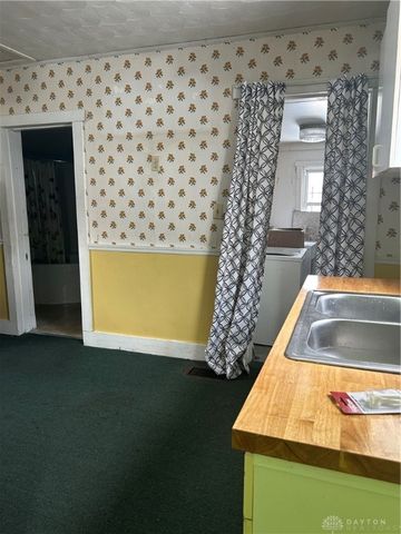 2009 Richard Street, Dayton, OH 45403