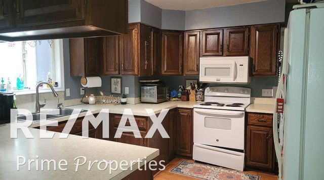 2135 S New Lothrop Road, Venice Twp, MI 48449