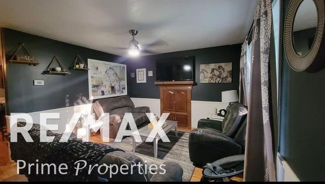 2135 S New Lothrop Road, Venice Twp, MI 48449