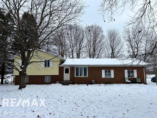 2135 S New Lothrop Road, Venice Twp, MI 48449