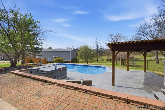 9020 S 43rd West Avenue, Tulsa, OK 74132