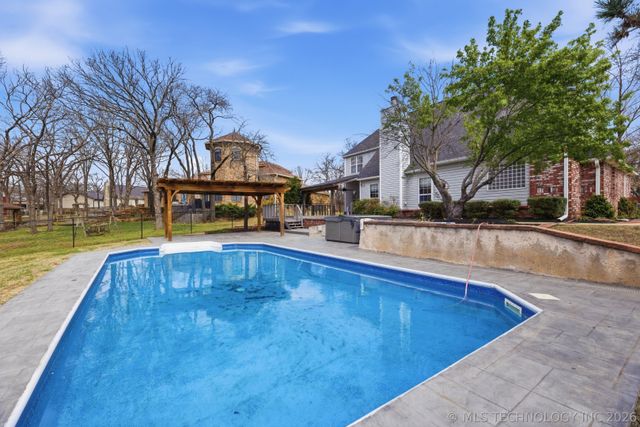 9020 S 43rd West Avenue, Tulsa, OK 74132