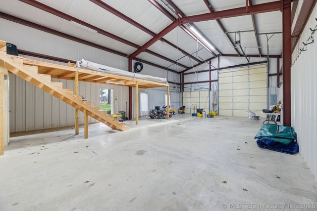 9020 S 43rd West Avenue, Tulsa, OK 74132