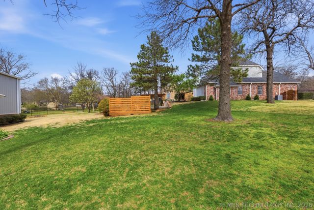 9020 S 43rd West Avenue, Tulsa, OK 74132