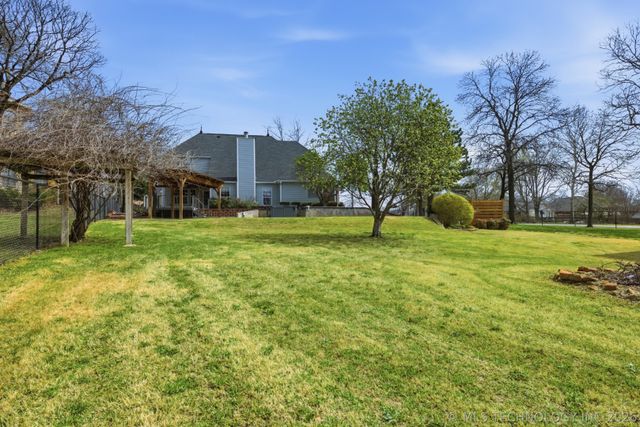 9020 S 43rd West Avenue, Tulsa, OK 74132