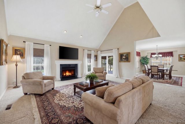 9020 S 43rd West Avenue, Tulsa, OK 74132