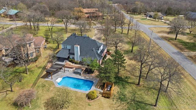 9020 S 43rd West Avenue, Tulsa, OK 74132