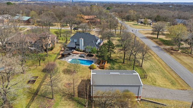 9020 S 43rd West Avenue, Tulsa, OK 74132