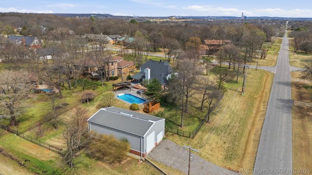 9020 S 43rd West Avenue, Tulsa, OK 74132