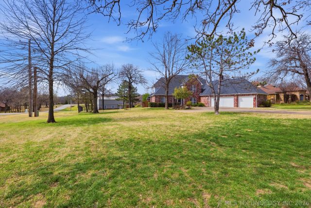 9020 S 43rd West Avenue, Tulsa, OK 74132