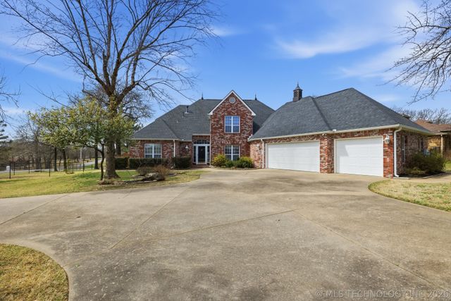 9020 S 43rd West Avenue, Tulsa, OK 74132