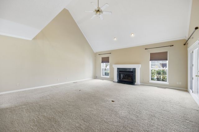 9020 S 43rd West Avenue, Tulsa, OK 74132