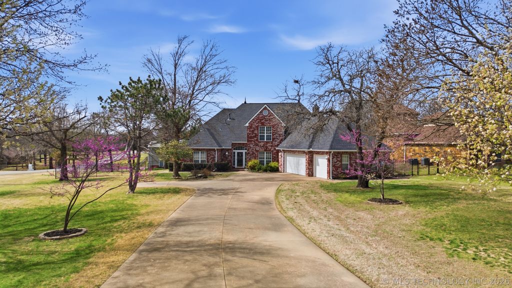 9020 S 43rd West Avenue, Tulsa, OK 74132