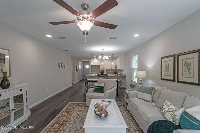8639 CRYSTALLINE Lane, Jacksonville, FL 32221