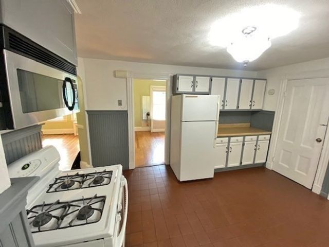 369 Savin Hill Avenue 2, Boston, MA 02125