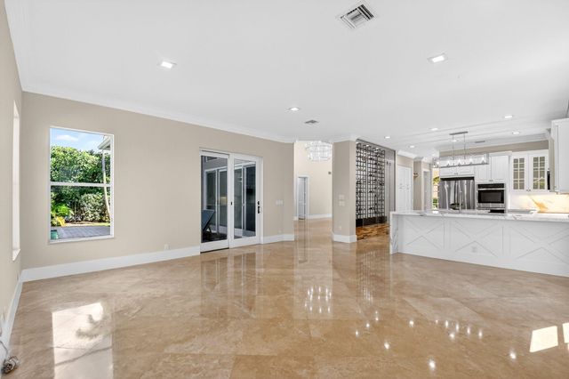 8680 Cobblestone Point Circle, Boynton Beach, FL 33472