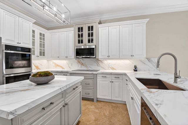 8680 Cobblestone Point Circle, Boynton Beach, FL 33472